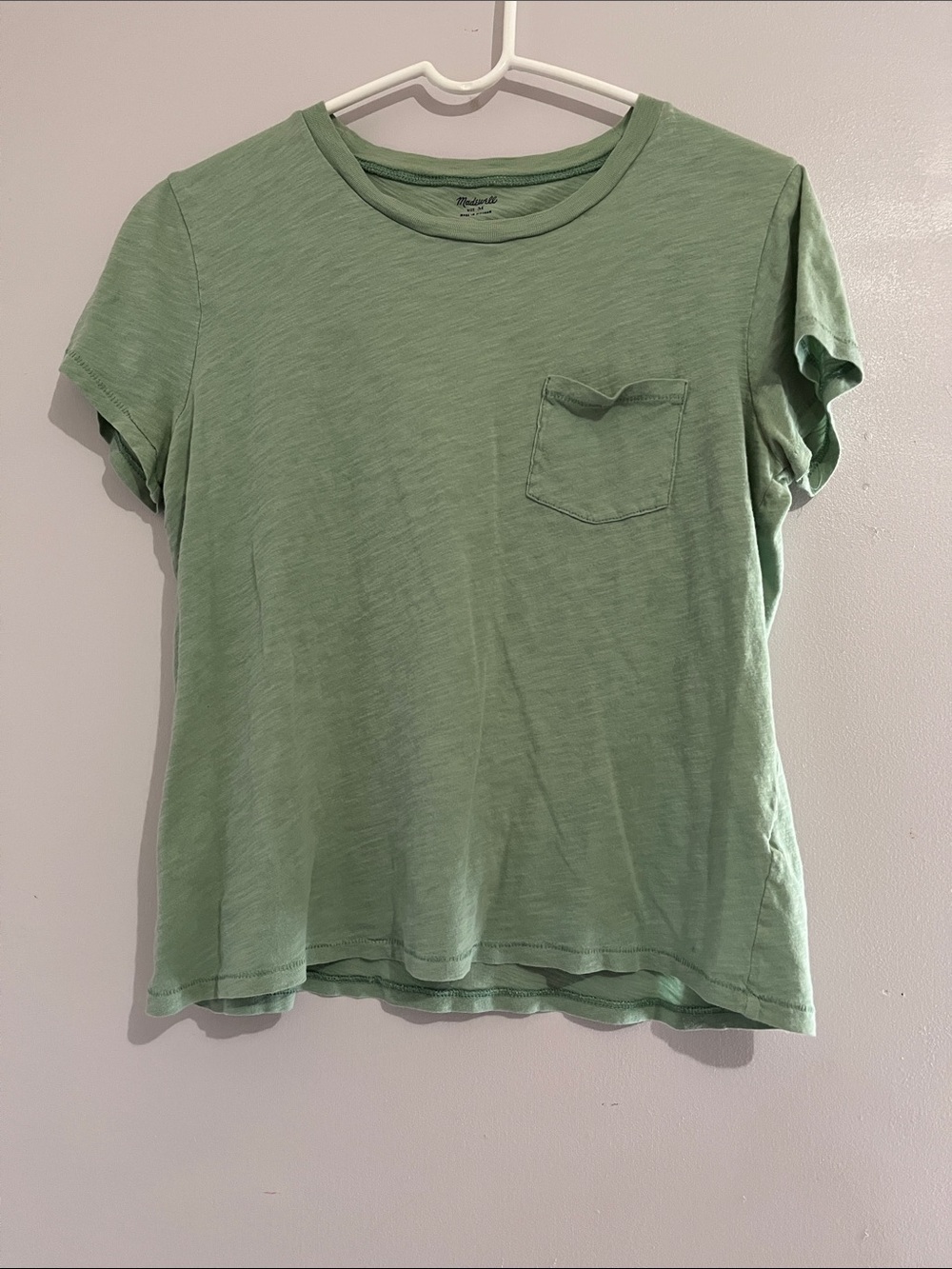 Madewell Sage Green Short Sleeve Pocket Tee women’s boxy medium pocket tee women